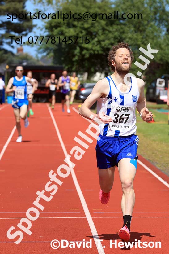 Mens 800 metres, 2024 NE Masters Track and Field Champs., Monkton Stadium, Jarrow.  Photo: David T. Hewitson/Sports for All Pics